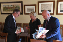 1818jpg.jpg-delegacja z Frankfurtu