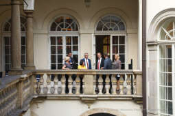 bs_210913_1117.jpg-Pałac Potockich,Delegacja Frankfurt