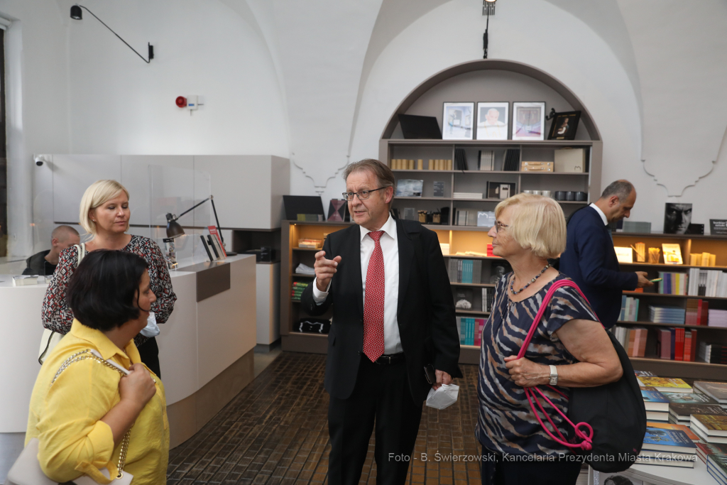 bs_210913_1134.jpg-Pałac Potockich,Delegacja Frankfurt  Autor: B. Świerzowski