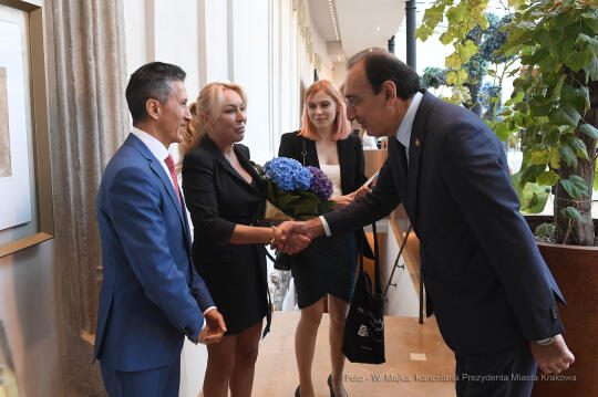 011jpg.jpg-konsulat Kolumbii