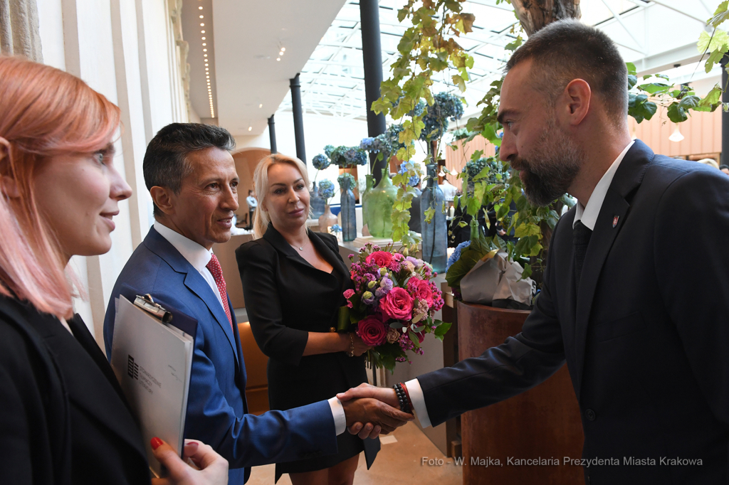 055jpg.jpg-konsulat Kolumbii  Autor: W. Majka