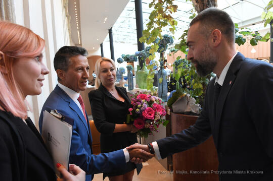 055jpg.jpg-konsulat Kolumbii