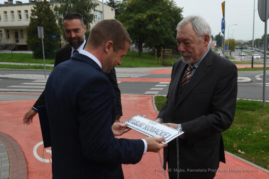 077jpg.jpg-Rondo Republiki Słowacji