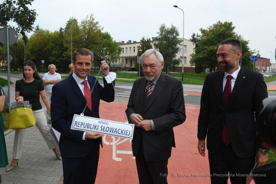 088jpg.jpg-Rondo Republiki Słowacji