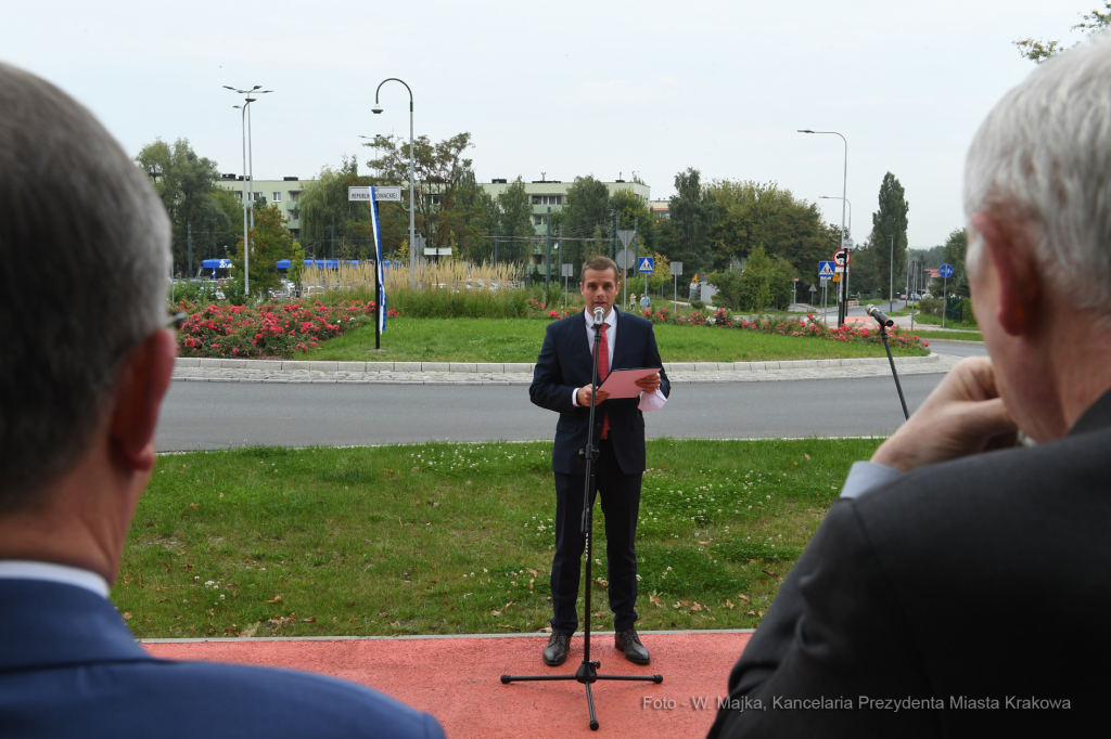 1010jpg.jpg-Rondo Republiki Słowacji  Autor: W. Majka