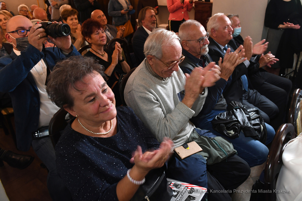 2323jpg.jpg-Gruszki  Autor: W. Majka