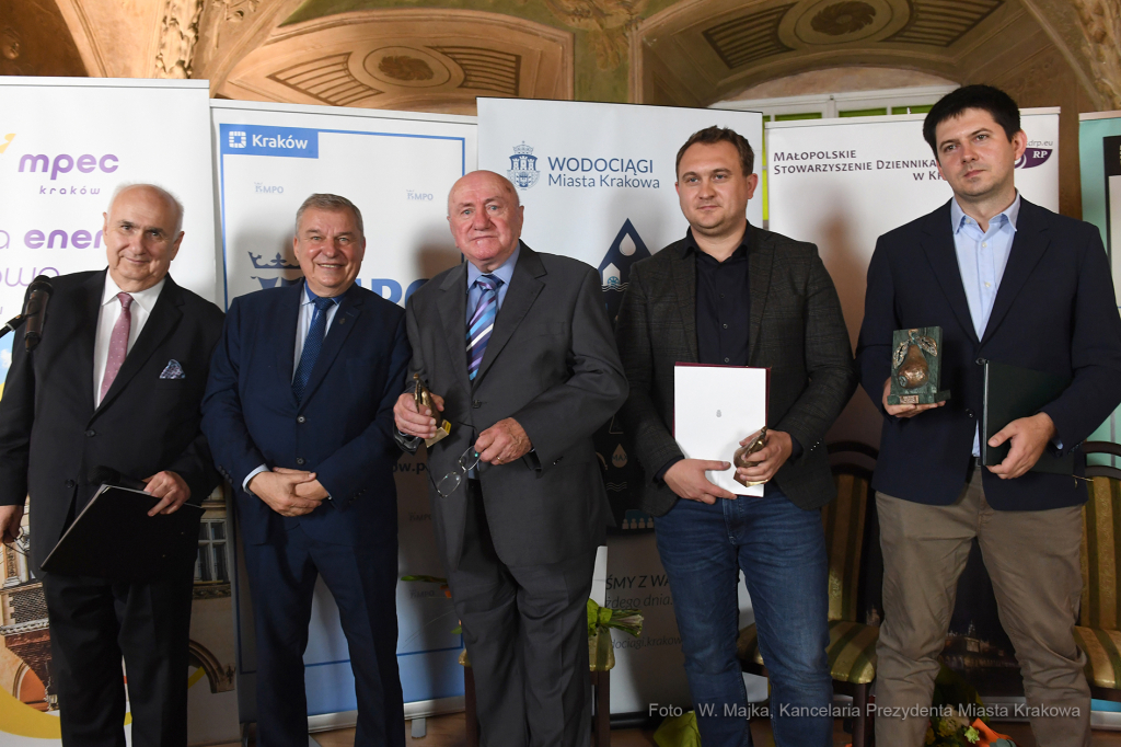 2424jpg.jpg-Gruszki  Autor: W. Majka