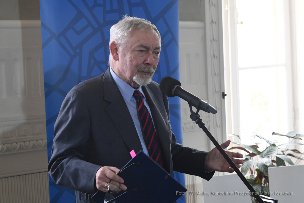 011jpg.jpg-Kierunek: miasto dla wszystkich  Autor: W. Majka