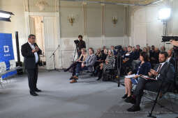 077jpg.jpg-Kierunek: miasto dla wszystkich