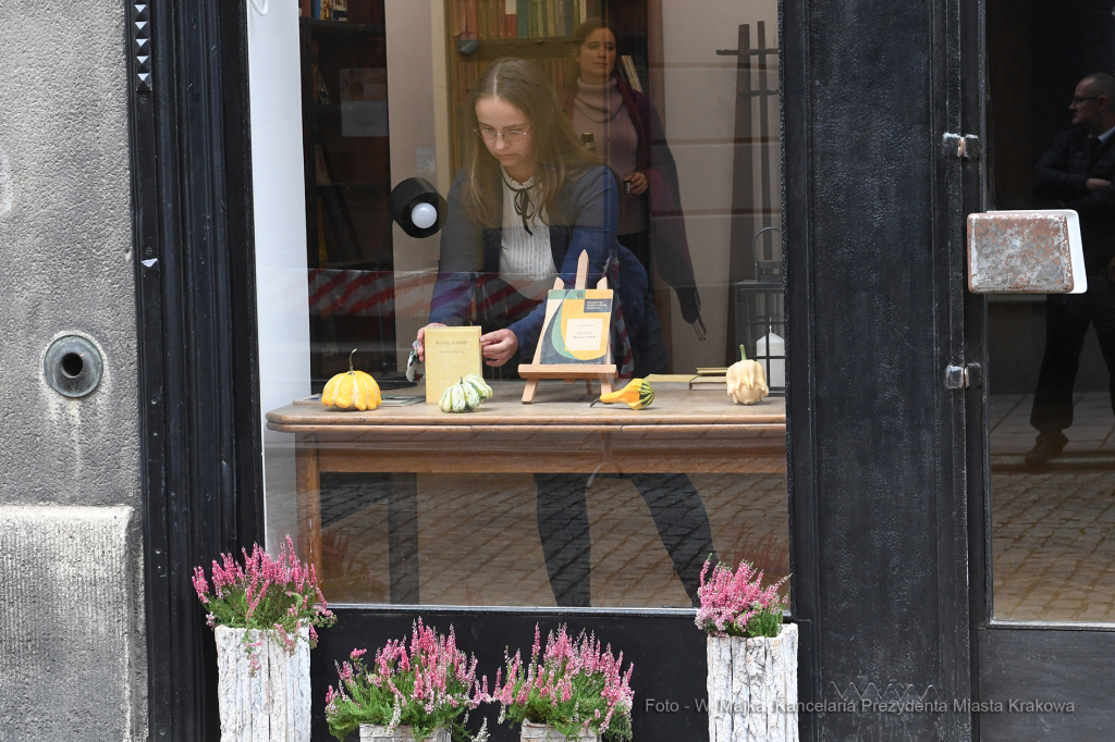 022jpg.jpg-Otwarcie antykwariatu Suszek Books przy ul. św. Tomasza 26  Autor: W. Majka