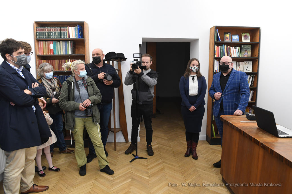 099jpg.jpg-Otwarcie antykwariatu Suszek Books przy ul. św. Tomasza 26  Autor: W. Majka