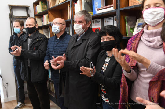 1010jpg.jpg-Otwarcie antykwariatu Suszek Books przy ul. św. Tomasza 26