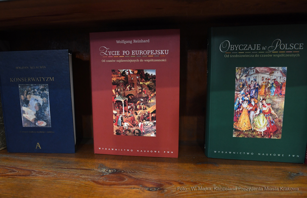 2020jpg.jpg-Otwarcie antykwariatu Suszek Books przy ul. św. Tomasza 26  Autor: W. Majka