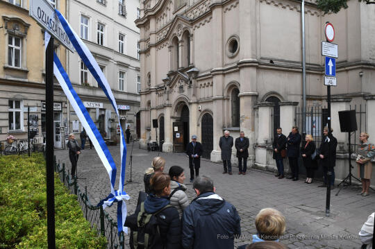 1010jpg.jpg-skwer przy Synagodze Tempel