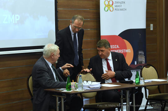 055jpg.jpg-Zarząd Związku Miast Polskich