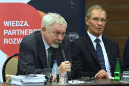 077jpg.jpg-Zarząd Związku Miast Polskich