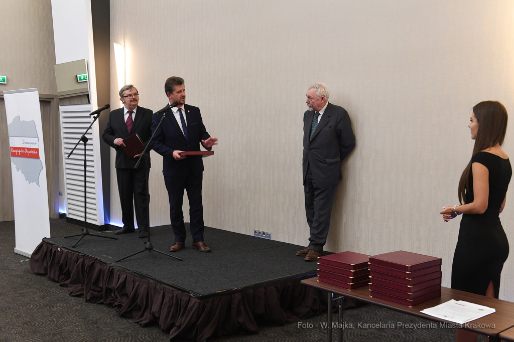 099jpg.jpg-Wręczenie Nagrody Samorządowej im. Norberta Barlickiego  Autor: W. Majka