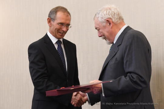 1414jpg.jpg-Wręczenie Nagrody Samorządowej im. Norberta Barlickiego