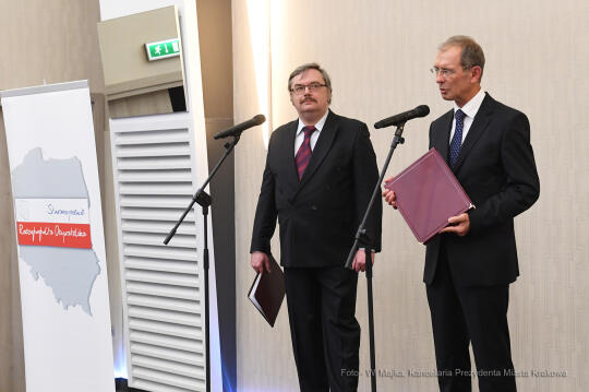 1717jpg.jpg-Wręczenie Nagrody Samorządowej im. Norberta Barlickiego