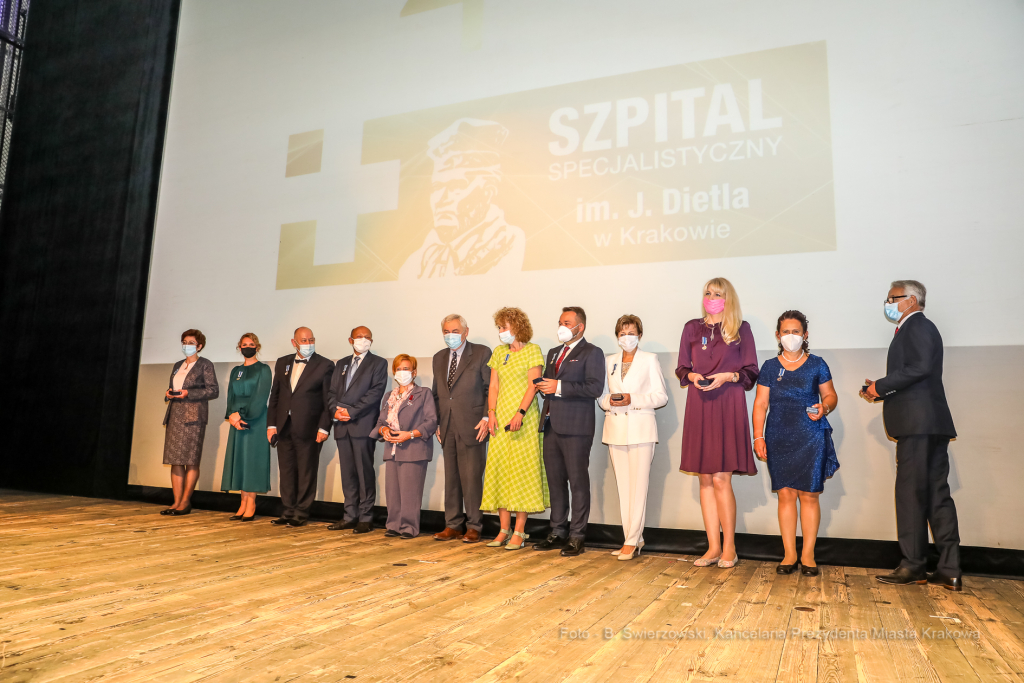 bs-września 25, 2021-033a3968.jpg-Szpital Dietla, Jubileusz,Majchrowski  Autor: B. Świerzowski