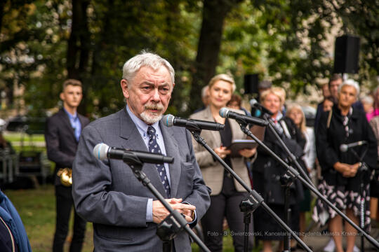 bs-września 25, 2021-jg1_210925_202a4803.jpg-Skwer, Majchrowski, Nowa Huta