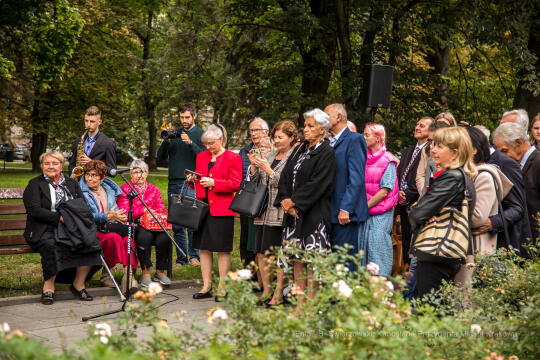 bs-września 25, 2021-jg1_210925_202a4905.jpg-Skwer, Majchrowski, Nowa Huta