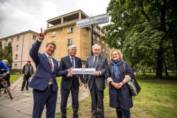 bs-września 25, 2021-jg1_210925_202a5011.jpg-Skwer, Majchrowski, Nowa Huta