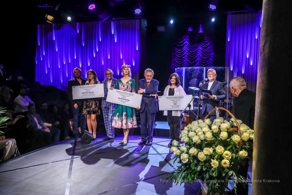 bs-września 26, 2021-033a4618.jpg-Teatr STU, Jubileusz, Majchrowski  Autor: B. Świerzowski