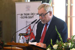 1010jpg.jpg-Medal dla Adama Bodnara