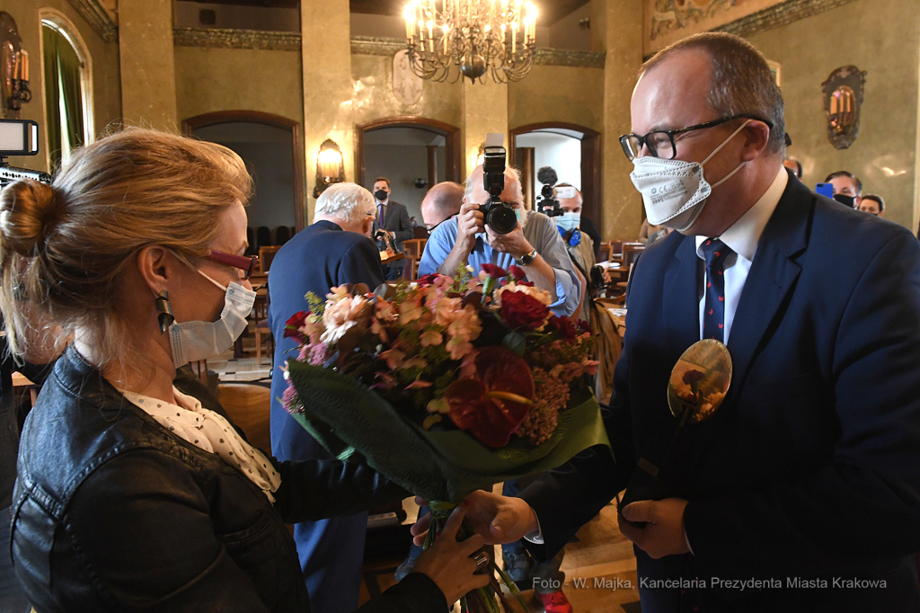 1616jpg.jpg-Medal dla Adama Bodnara  Autor: W. Majka