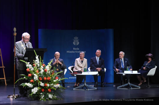 2323jpg.jpg-Brązowe Cracoviae Merenti