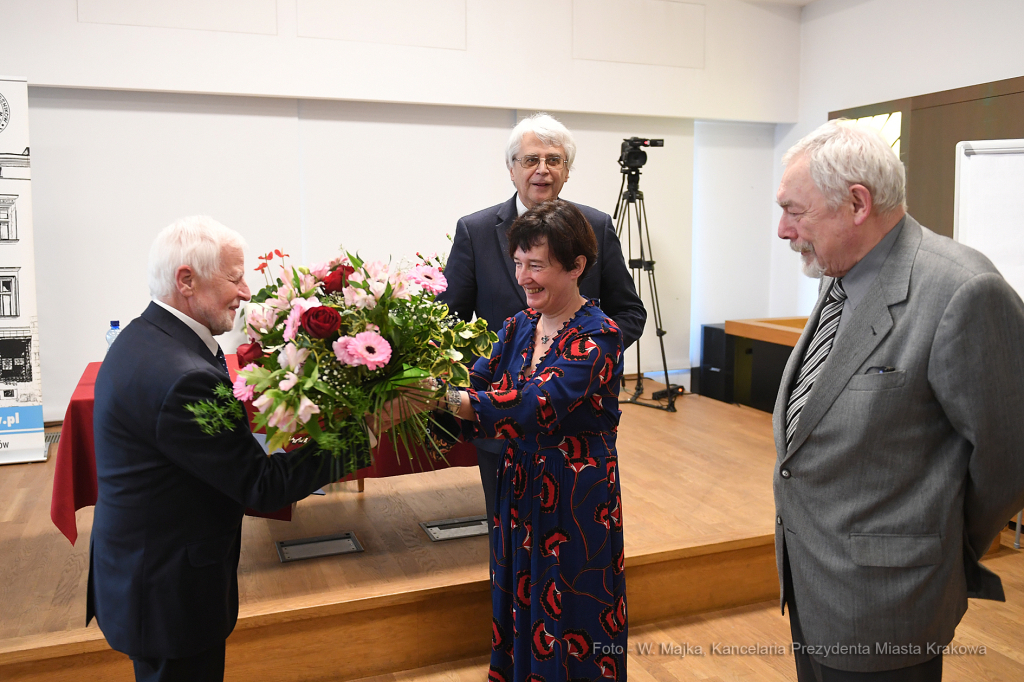 1212jpg.jpg-Wręczenie nagrody im. Klemensa Bąskowskiego  Autor: W. Majka