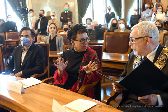 022jpg.jpg-Tokarczuk