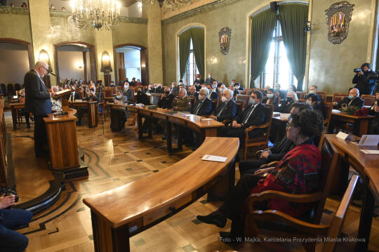 077jpg.jpg-Tokarczuk