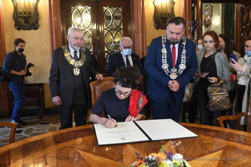 2727jpg.jpg-Tokarczuk  Autor: W. Majka