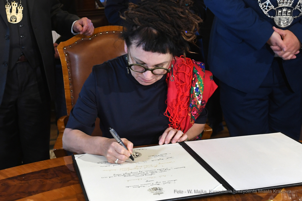 2828jpg.jpg-Tokarczuk  Autor: W. Majka