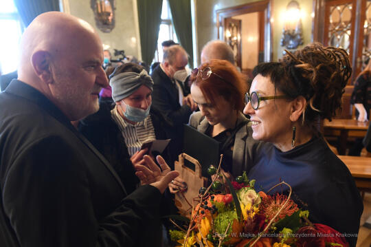 3232jpg.jpg-Tokarczuk