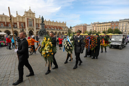 bs_211010_0172.jpg-Pogrzeb Zagajewski, Majchrowski, Panteon Narodowy
