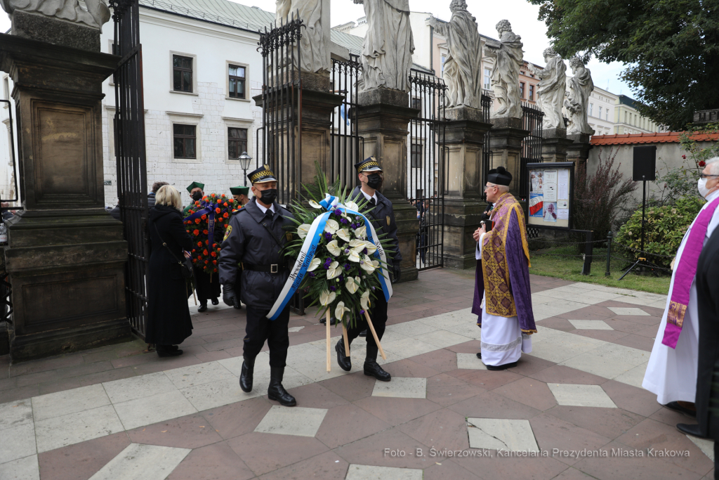 bs_211010_7738.jpg-Pogrzeb Zagajewski, Majchrowski, Panteon Narodowy  Autor: B. Świerzowski