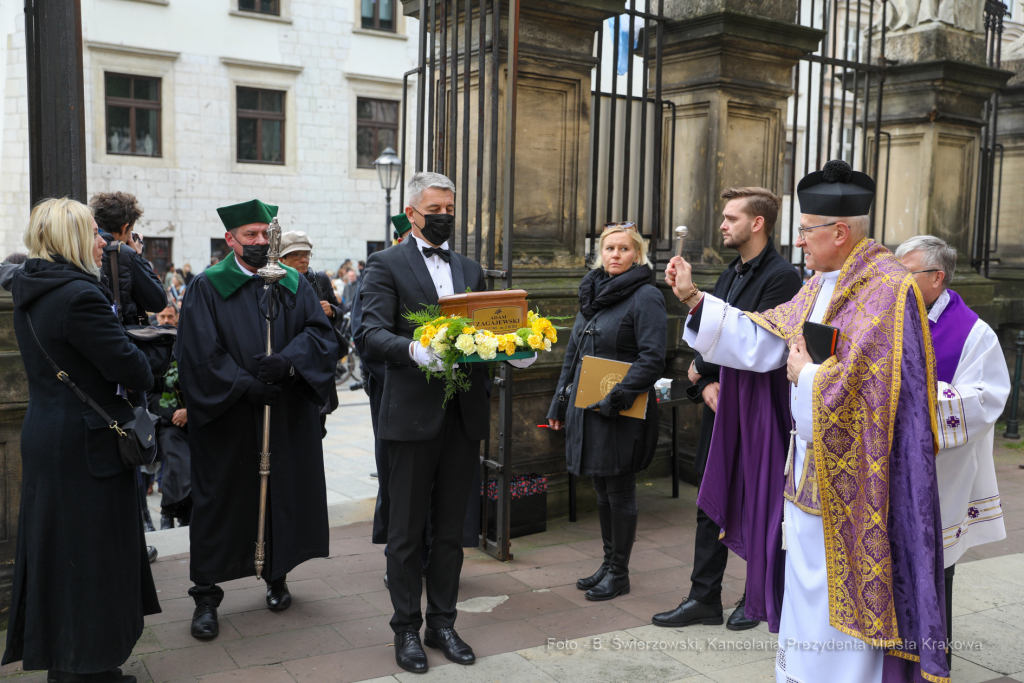 bs_211010_7747.jpg-Pogrzeb Zagajewski, Majchrowski, Panteon Narodowy  Autor: B. Świerzowski