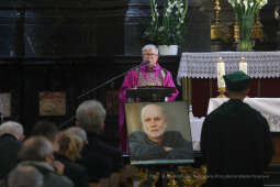 bs_211010_7854.jpg-Pogrzeb Zagajewski, Majchrowski, Panteon Narodowy