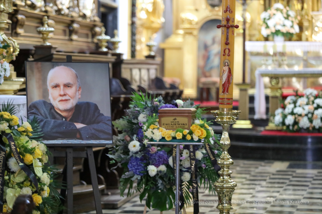 bs_211010_9805.jpg-Pogrzeb Zagajewski, Majchrowski, Panteon Narodowy  Autor: B. Świerzowski