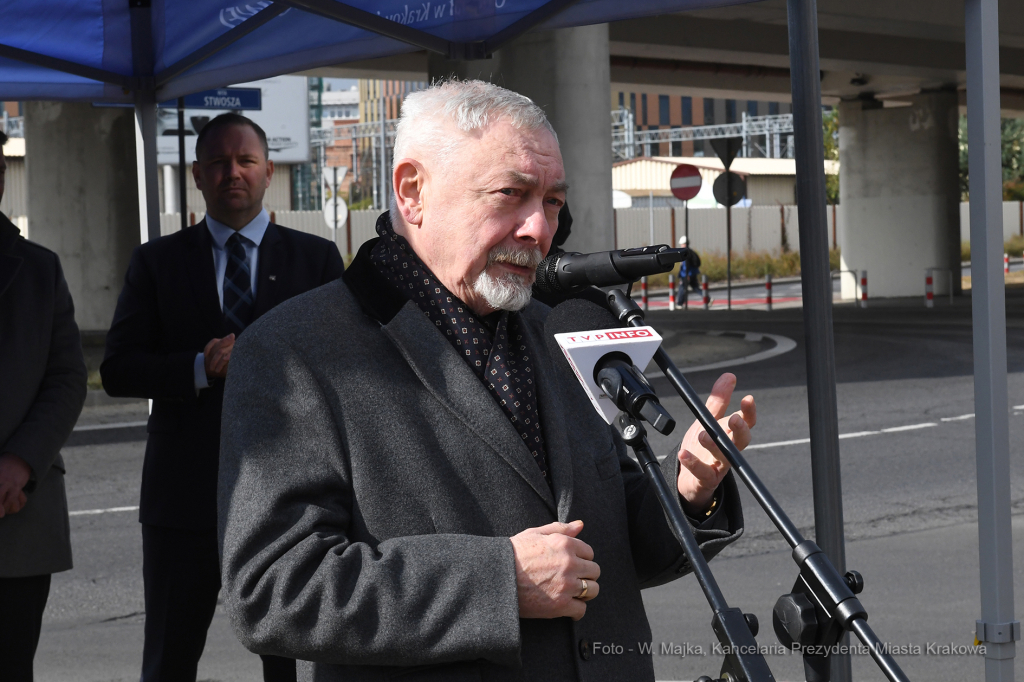 011jpg.jpg-rondo Janusza kurtyki  Autor: W. Majka