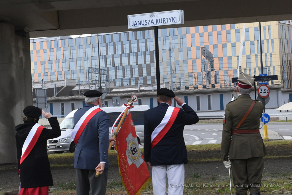 2424jpg.jpg-rondo Janusza kurtyki  Autor: W. Majka