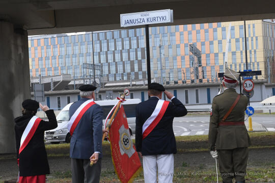 2424jpg.jpg-rondo Janusza kurtyki