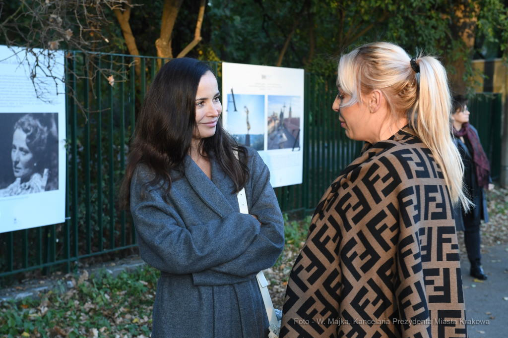 1414jpg.jpg-wystawa polsko-luksemburska  Autor: W. Majka