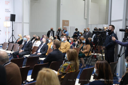 bs_211014_8313.jpg-Targi Książki, Majchrowski, Otwarcie