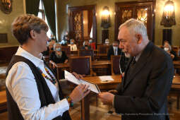 044jpg.jpg-Nagrody dla nauczycieli - tura I