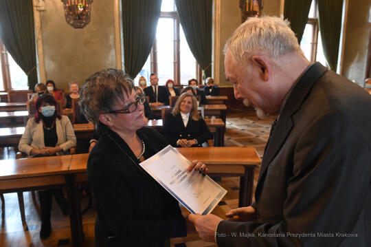 055jpg.jpg-Nagrody dla nauczycieli - tura I