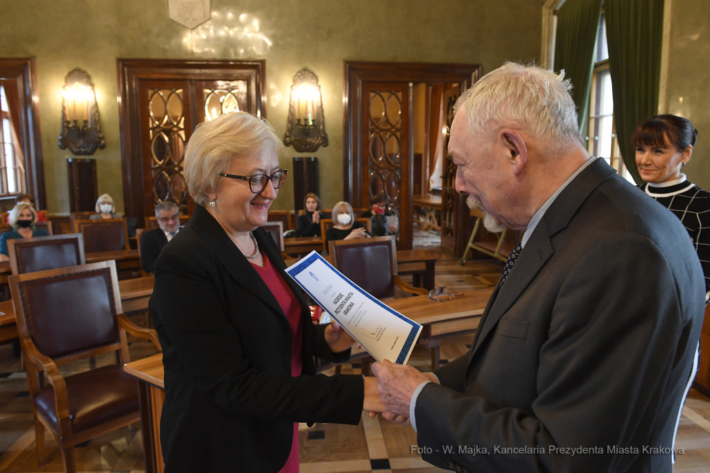 1414jpg.jpg-Nagrody dla nauczycieli - tura I  Autor: W. Majka